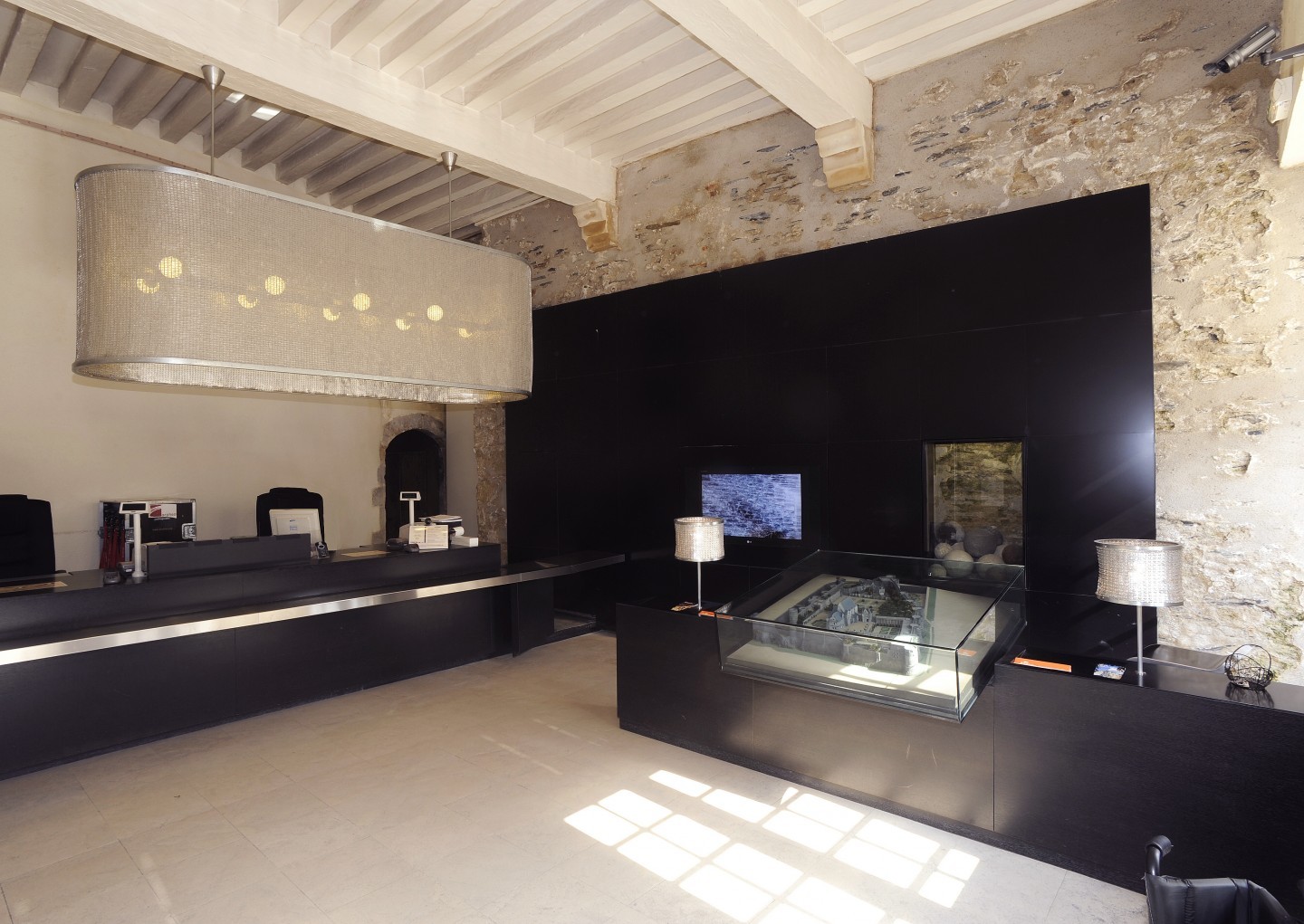 Laurent Vié - Aménagement billetterie boutique visite Château d'Angers (49)