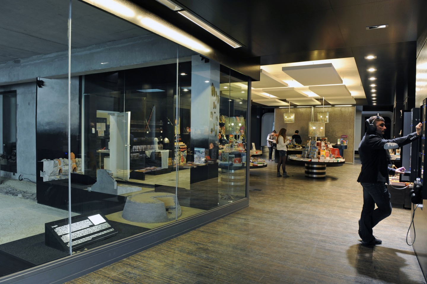 Laurent Vié - Aménagement billetterie boutique visite Château d'Angers (49)