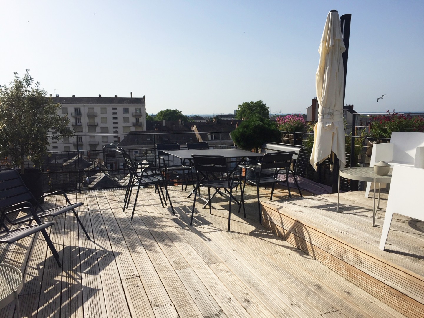 Laurent Vié - Création d'un rooftop sur les toits d'Angers
