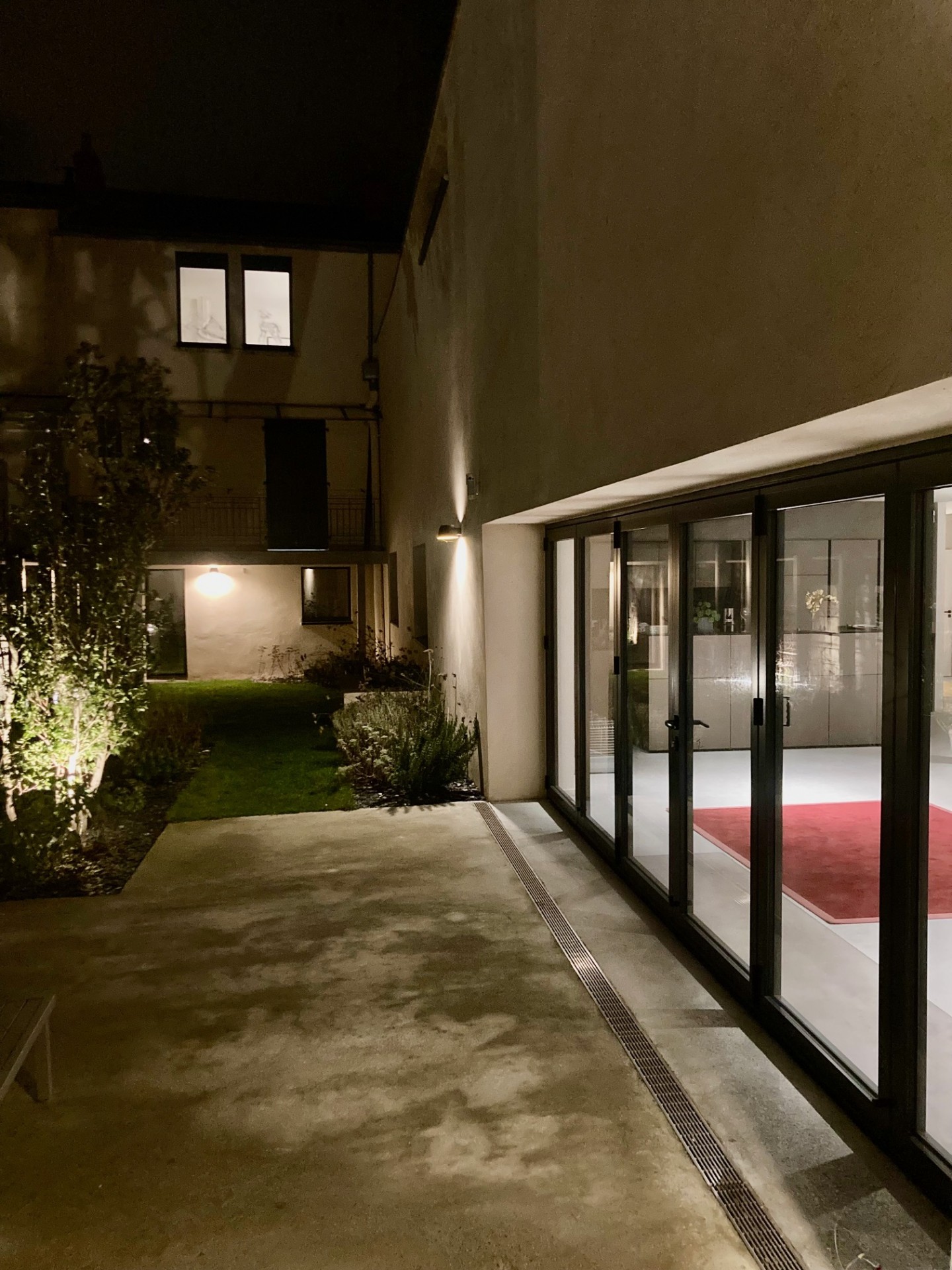 Laurent Vié - Réhabilitation et transformation d’un rez-de-jardin industriel en loft 