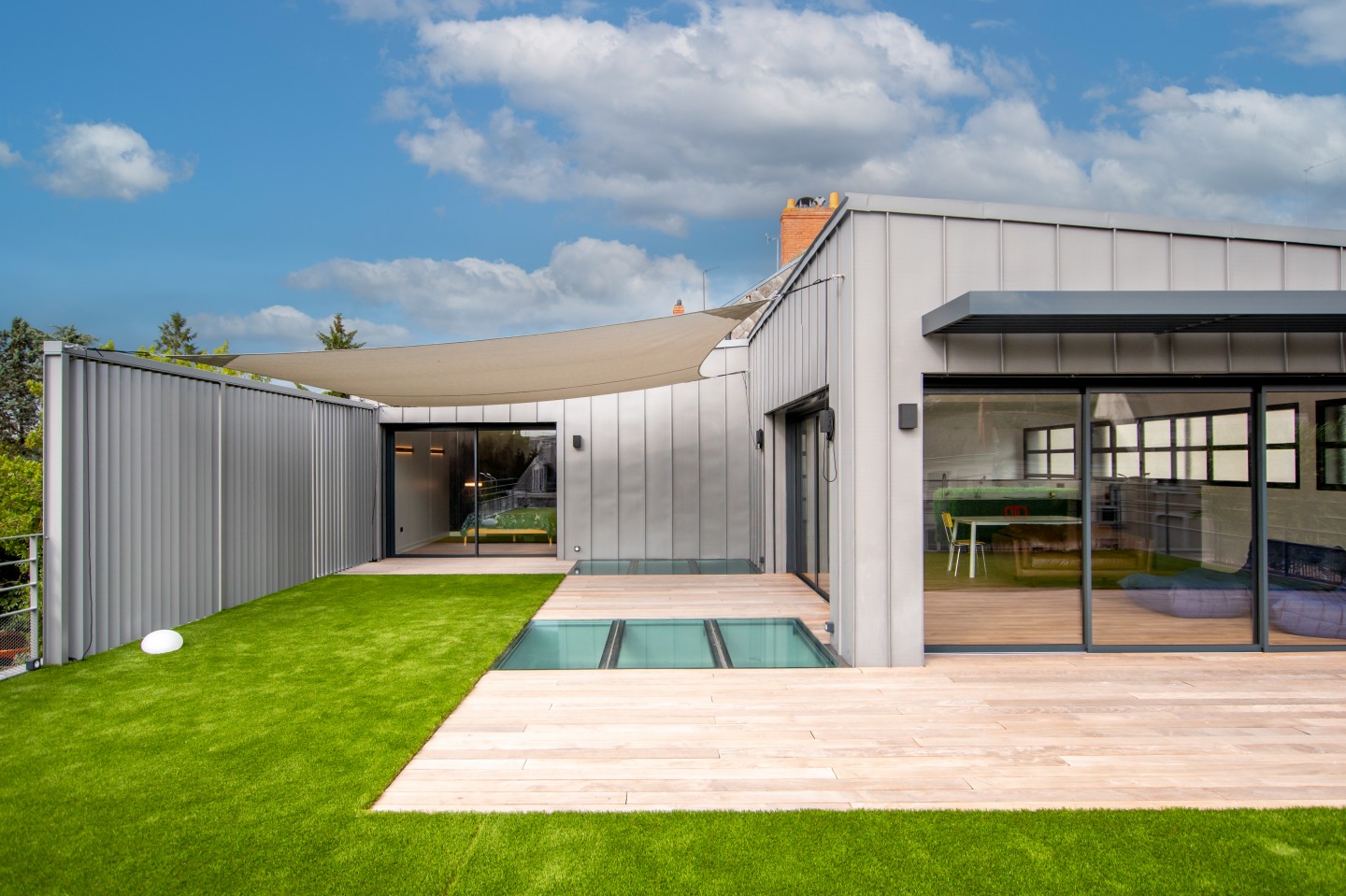 Laurent Vié - Surélévation et extension d’un loft existant