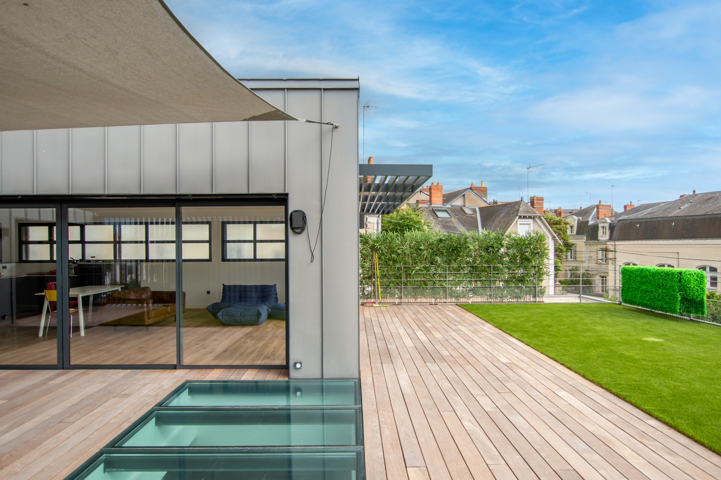 Laurent Vié - Surélévation et extension d’un loft existant