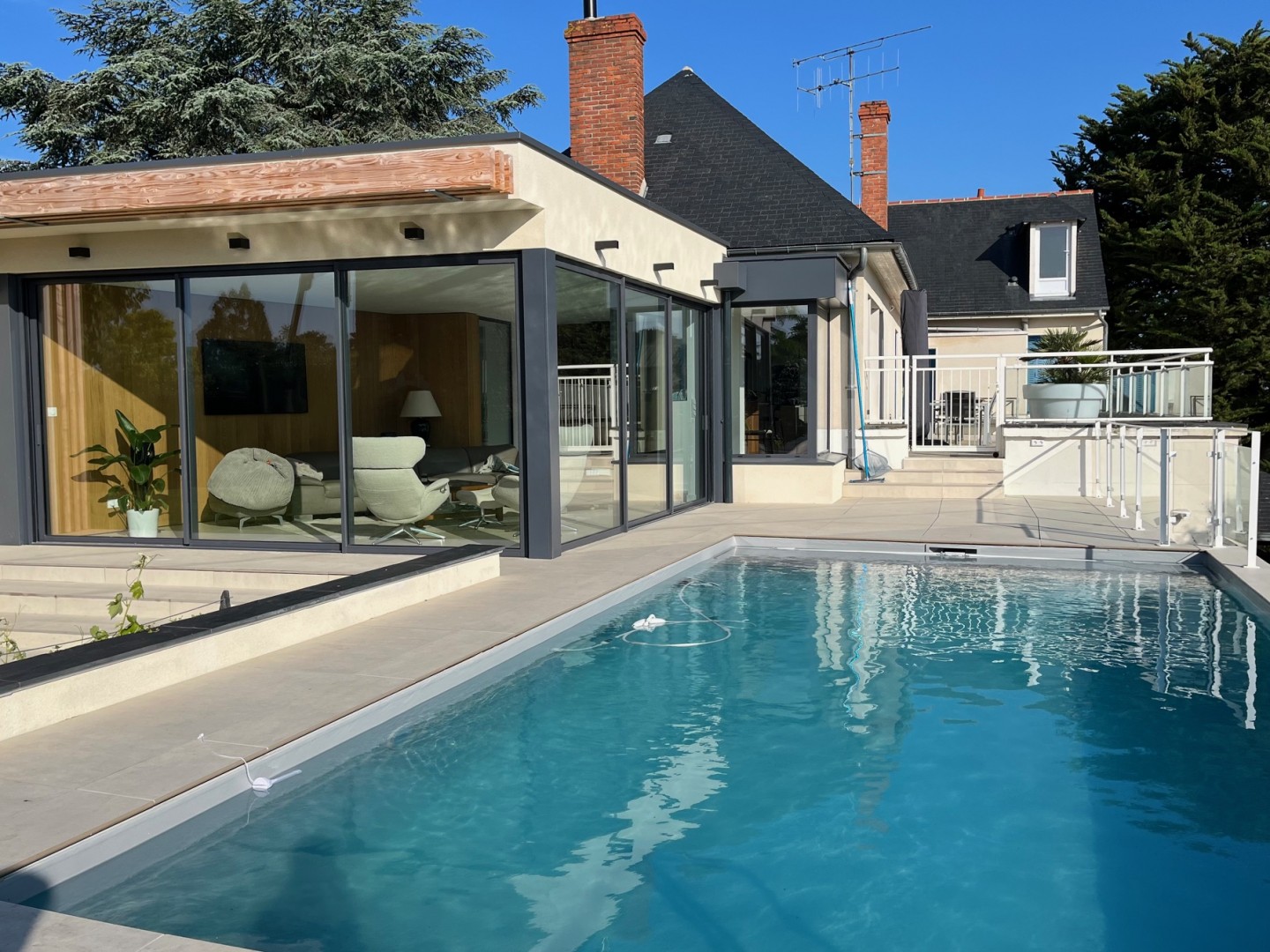 Laurent Vié - Extension et création d'une piscine extérieure