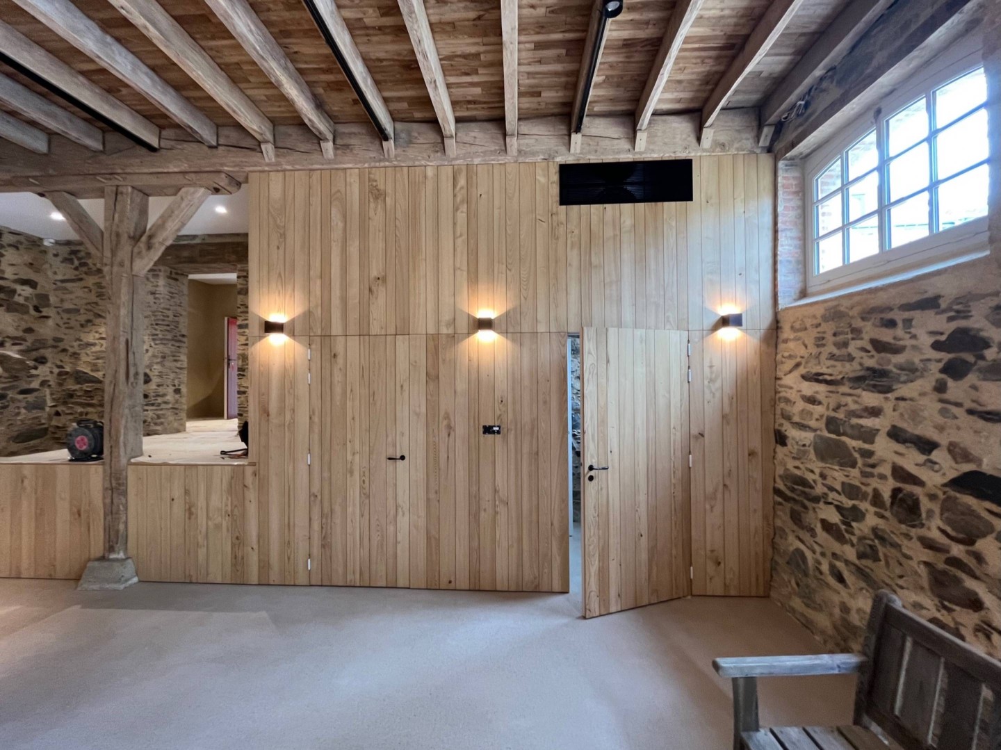 Laurent Vié - Salle de réception dans une grange 