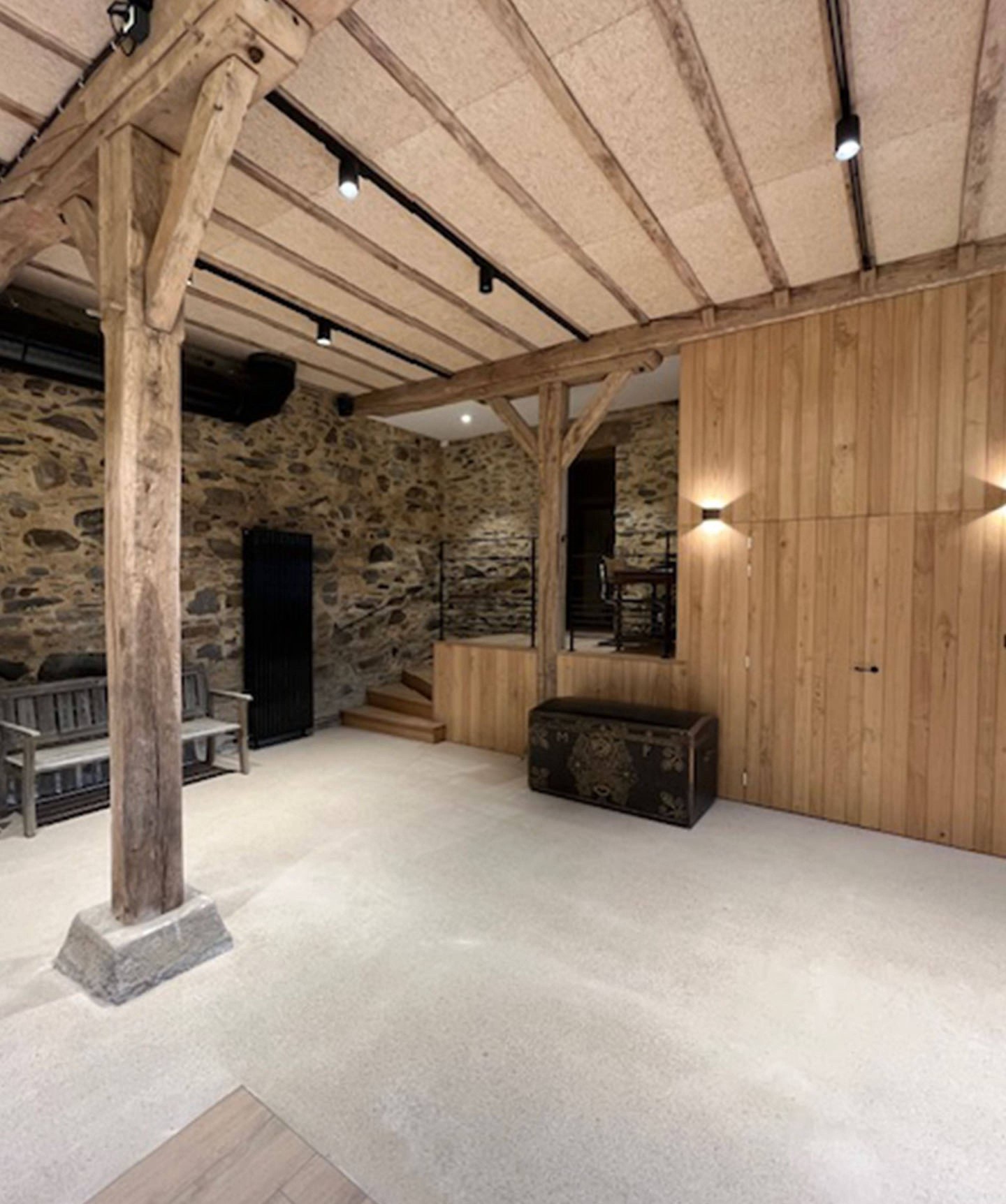 Laurent Vié - Salle de réception dans une grange 